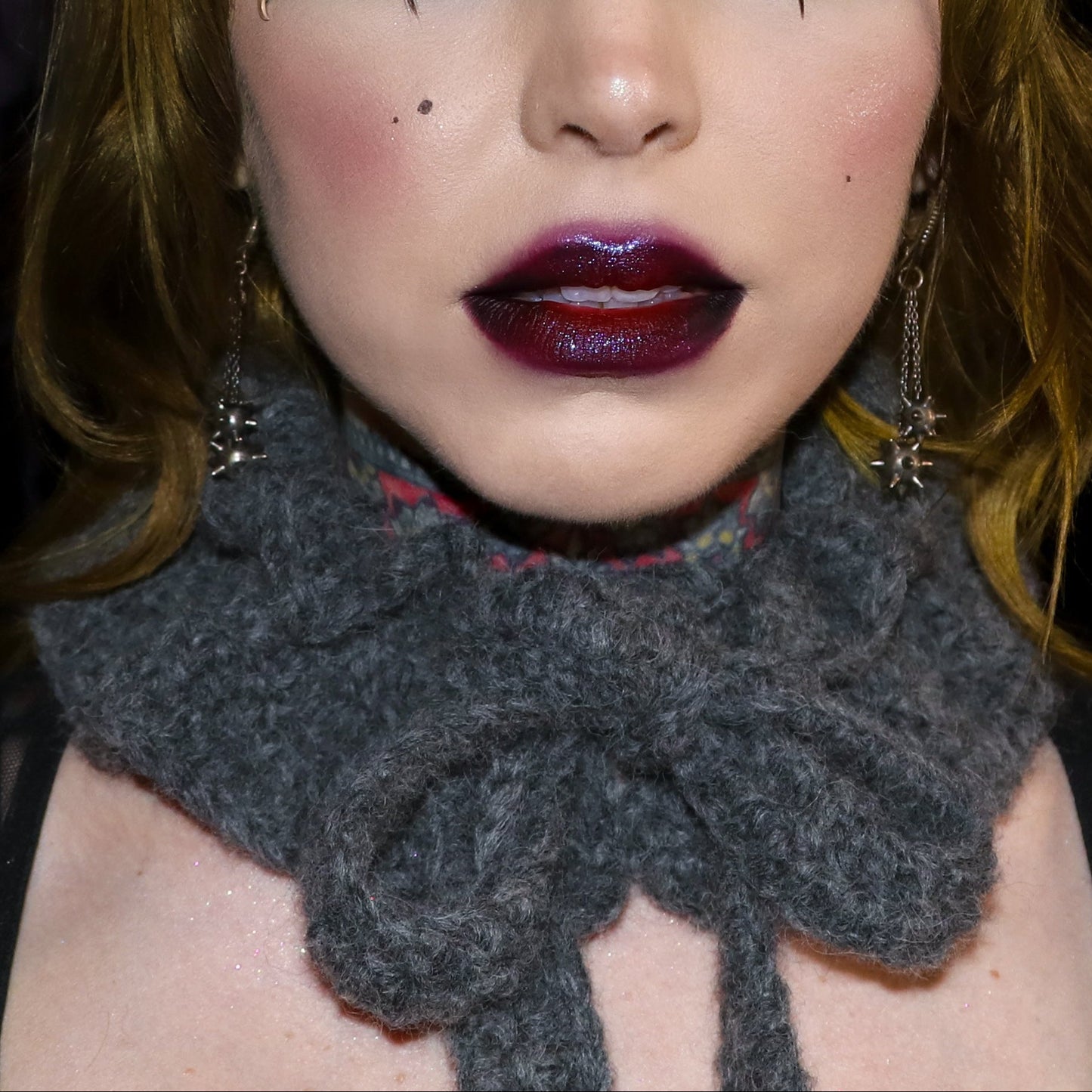 Bow Rennaissance Ruffle- grey