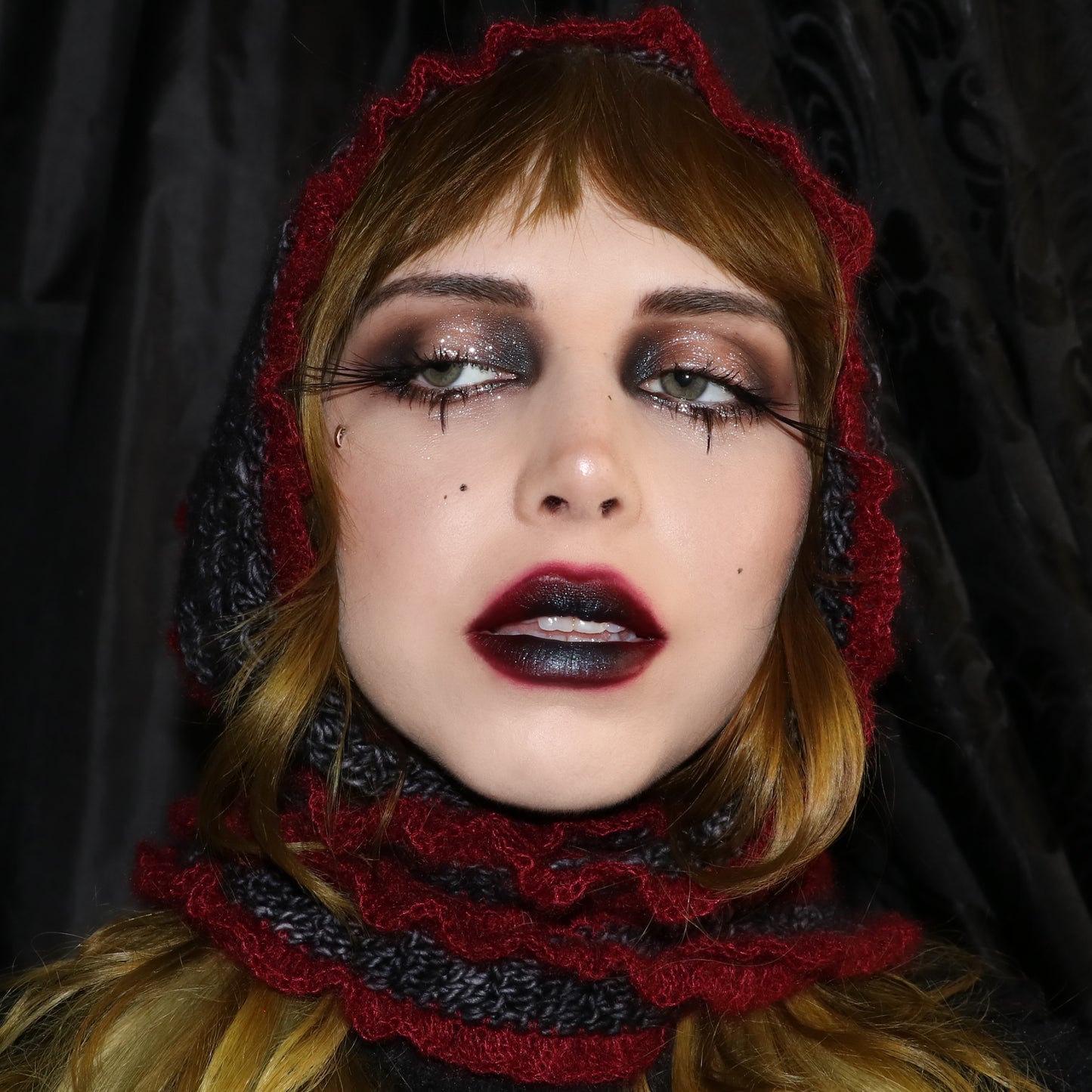 Faerie Scarf - Blue Black/Red