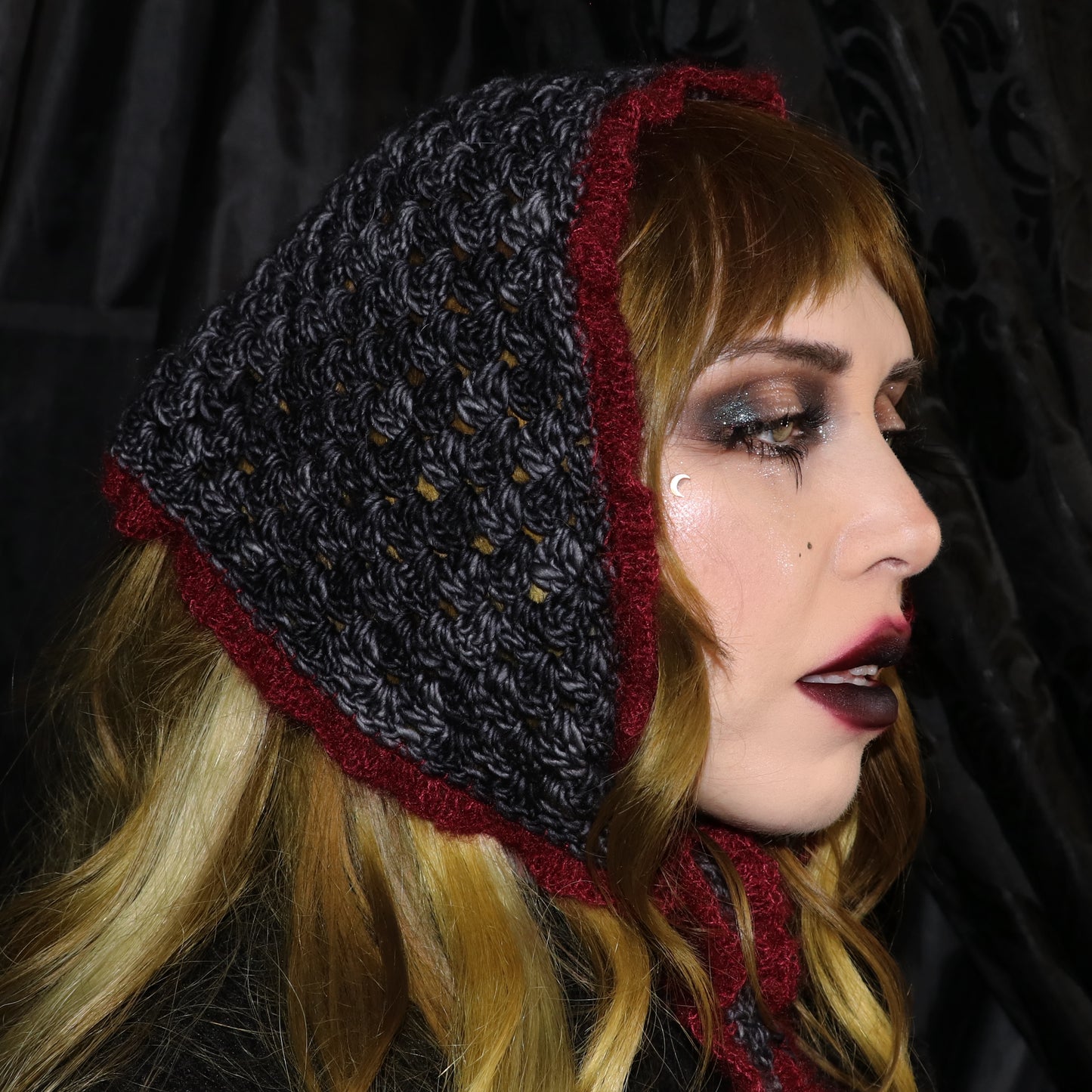 Faerie Scarf - Blue Black/Red