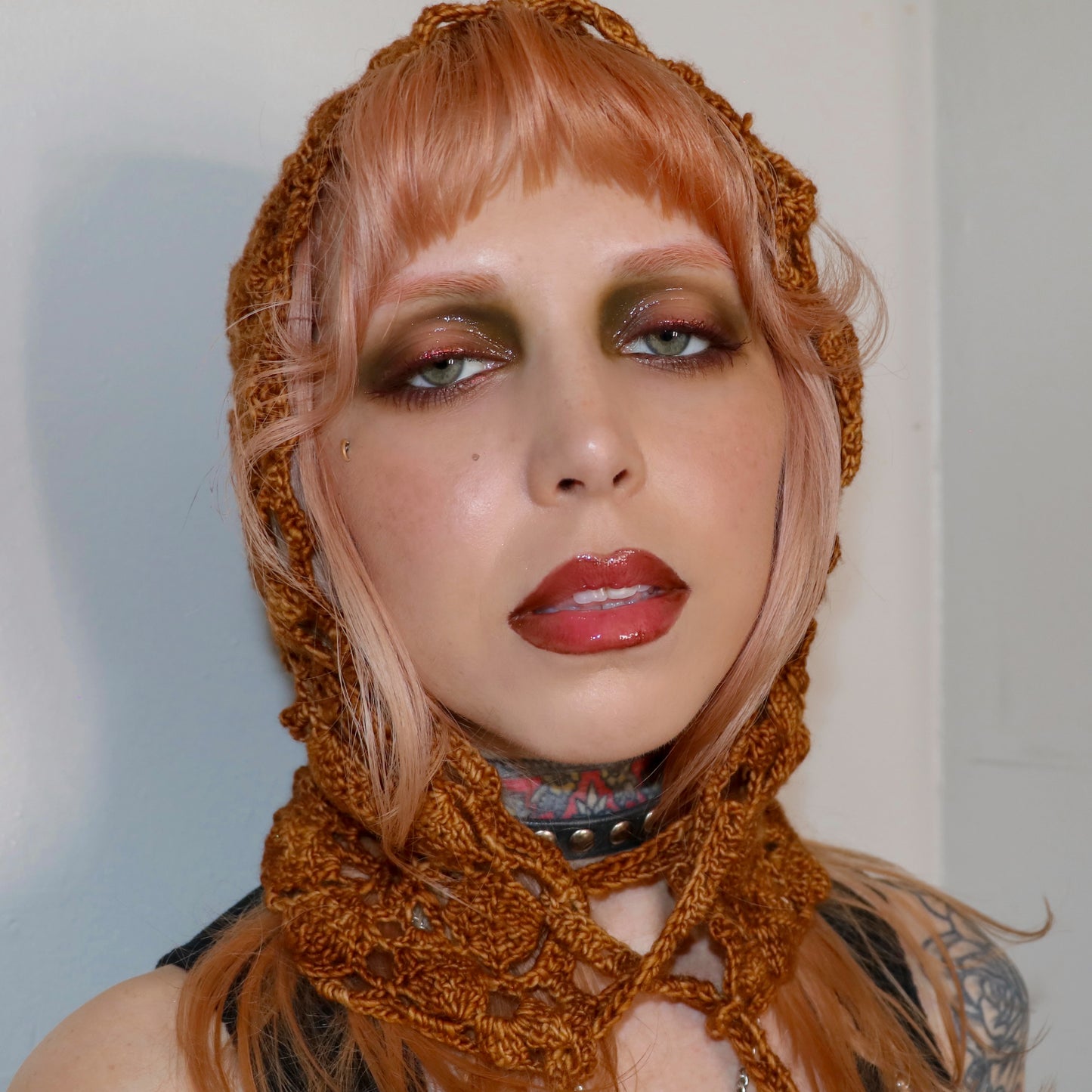 Floral Lace Hood-warm brown